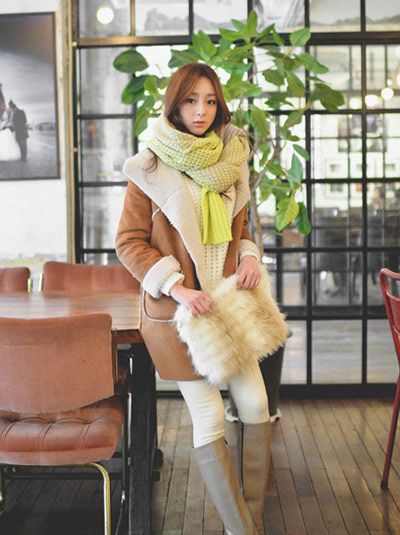 冬季流行搭配 外套+围巾显脸小